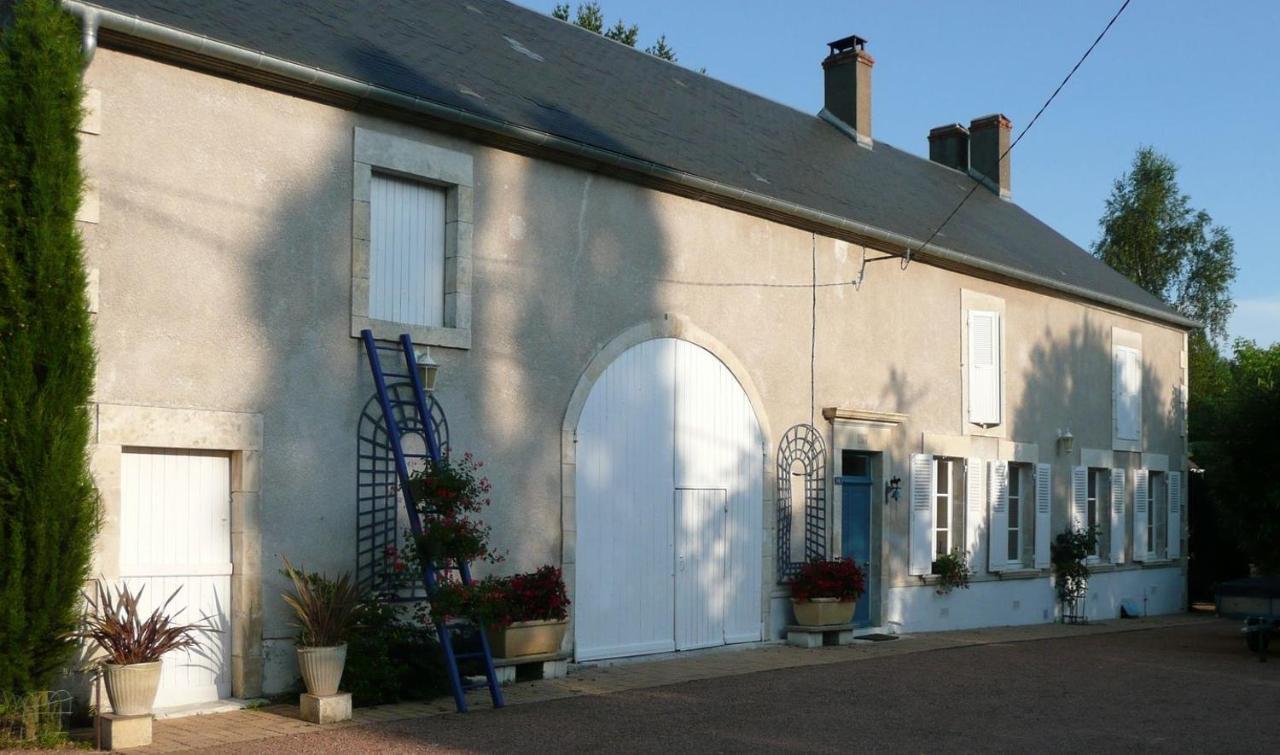 Hotel La Belle Des Champs Saint-Andelain Exterior foto